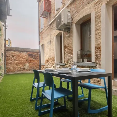 Castello Apartment With Garden R&R Venedig Exterior foto